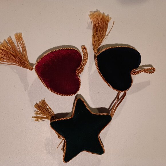 Home & Garden Party Small Decorative Holiday Pillows EUC Vintage - Picture 2 of 9